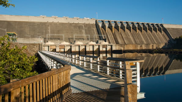 A photo of Hartwell Dam